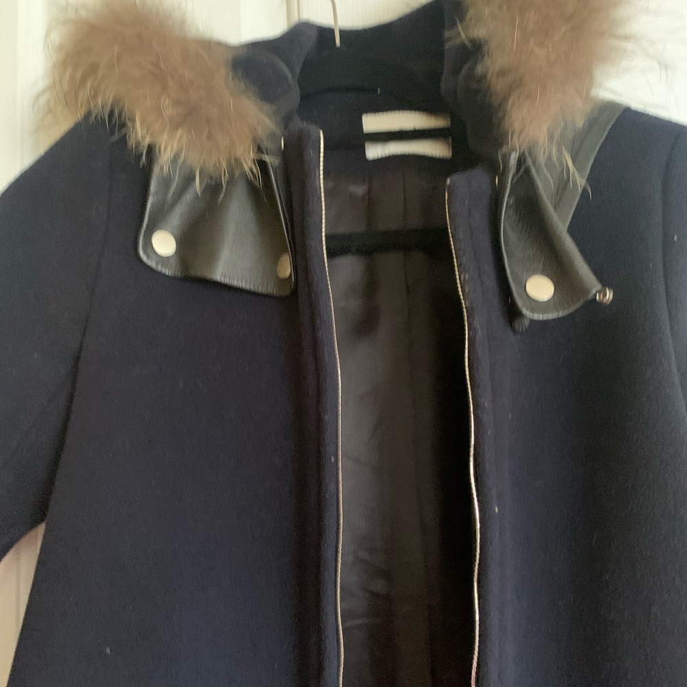 Sandro wool coat size says 36 should fit bet 2-6